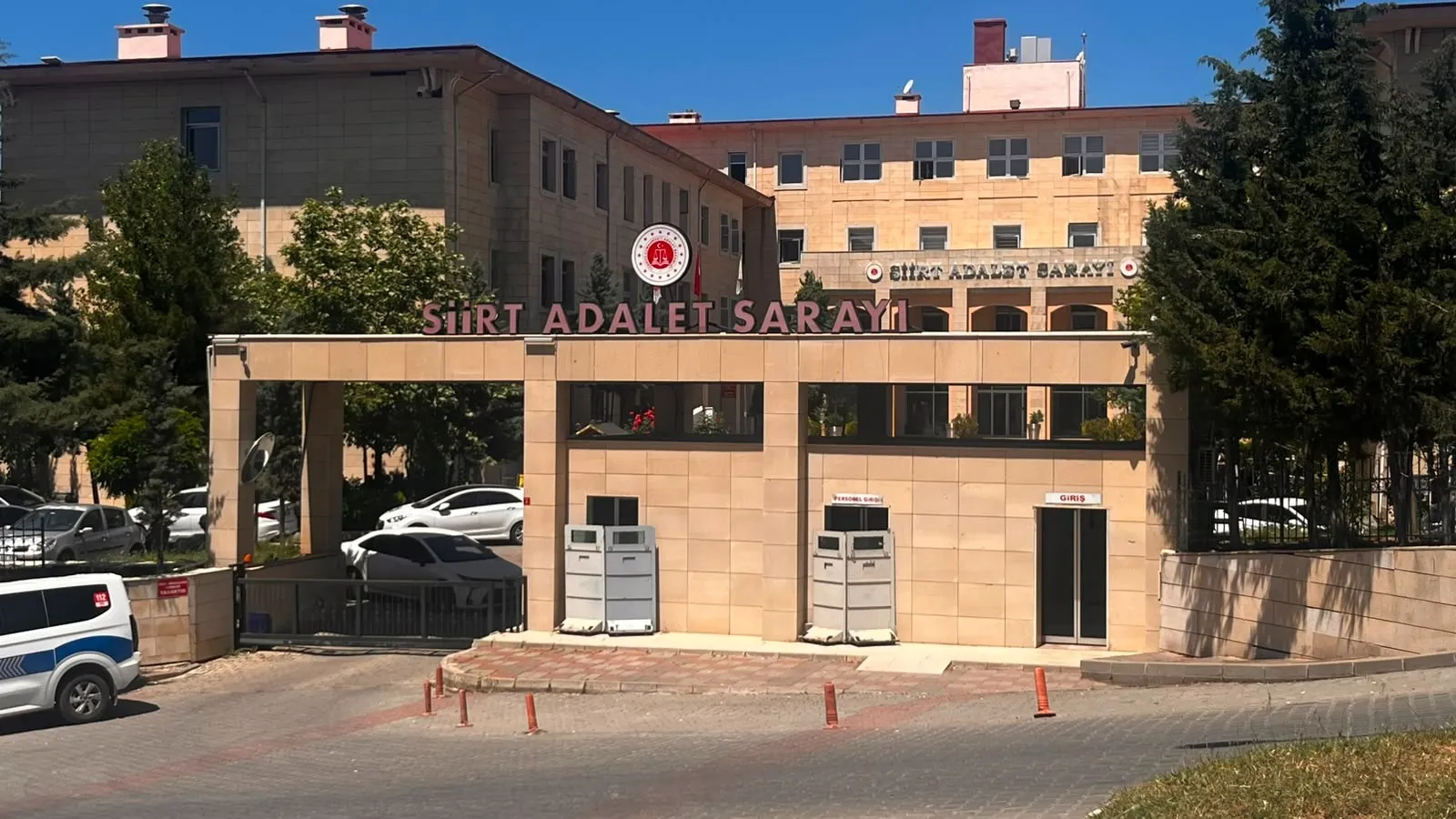 Siirt'te bıçaklı saldırı cinayeti sonrası dört kişi cezaevine gönderildi