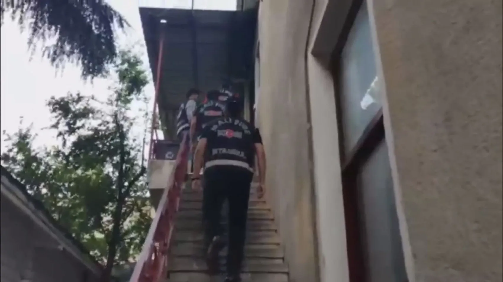 Adalar Belediyesi’nde rüşvet operasyonu Belediye Başkanı tutuklama talebiyle mahkemeye sevk edildi