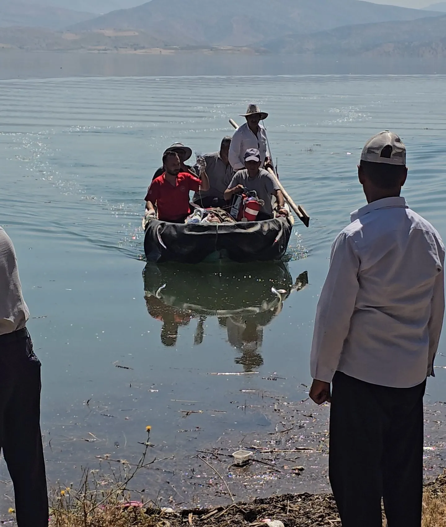 Siirt'te zamana karşı yarışan ekipler hastayı tekneyle kurtardı