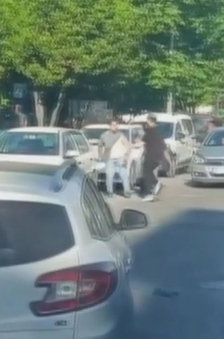 Sultangazi'de basit bir kaza kanlı bitti