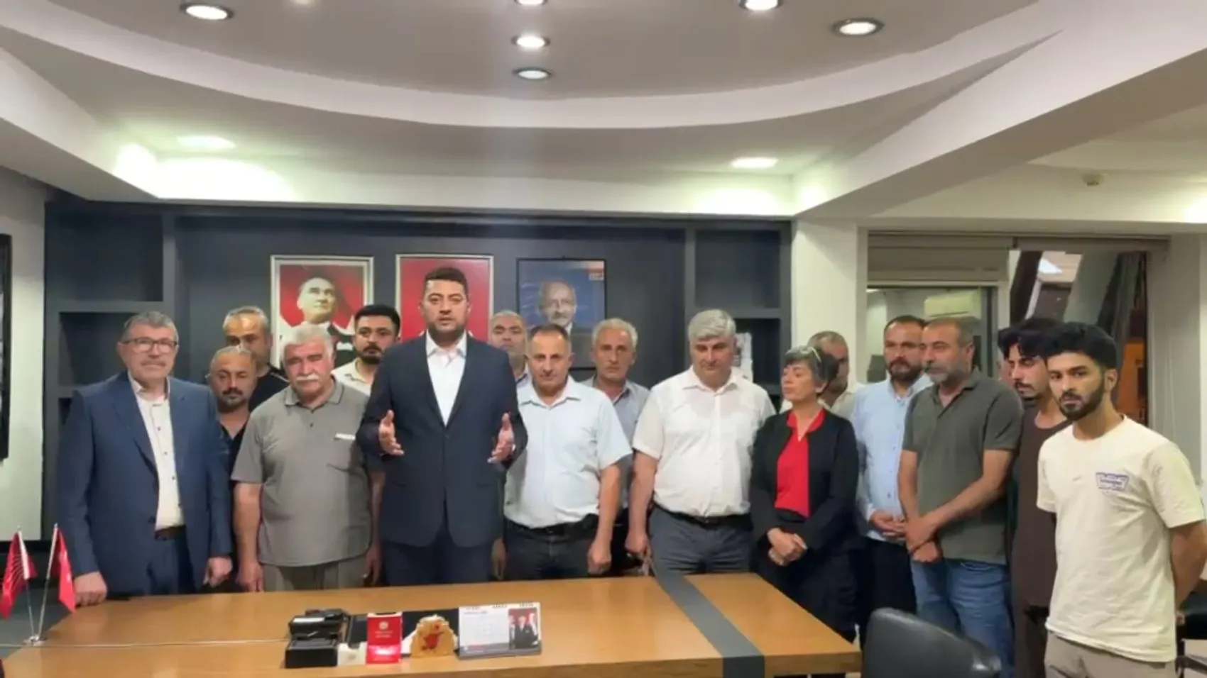 CHP Malatya binasında çilingirli devir teslim krizi