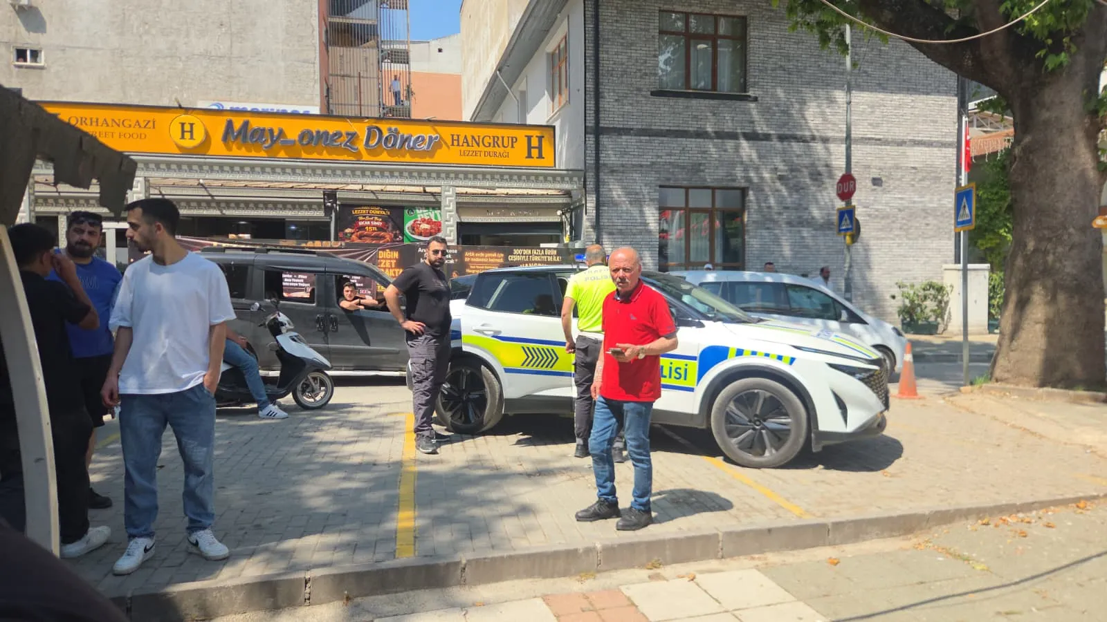 Orhangazi meydanında bıçaklı kavgaya havaya ateşli müdahale