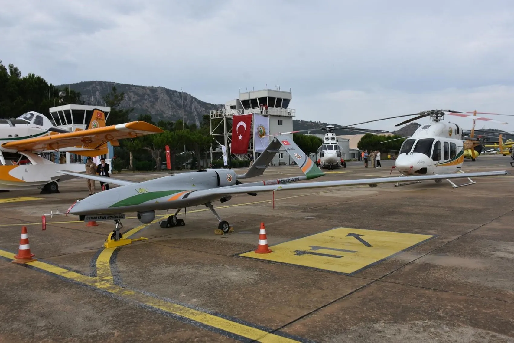 Orman yangınlarına karşı havadan ve karadan dev güç