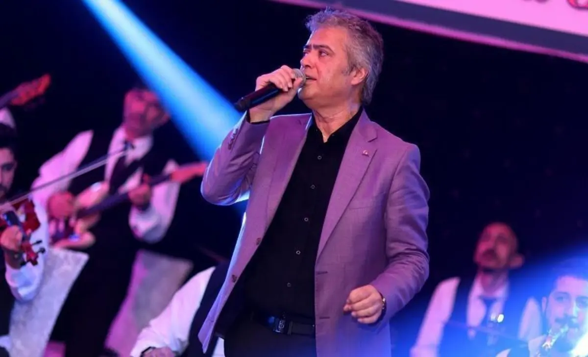 Cengiz Kurtoğlu ndan üzen haber! Konseri hemen ertelendi 2