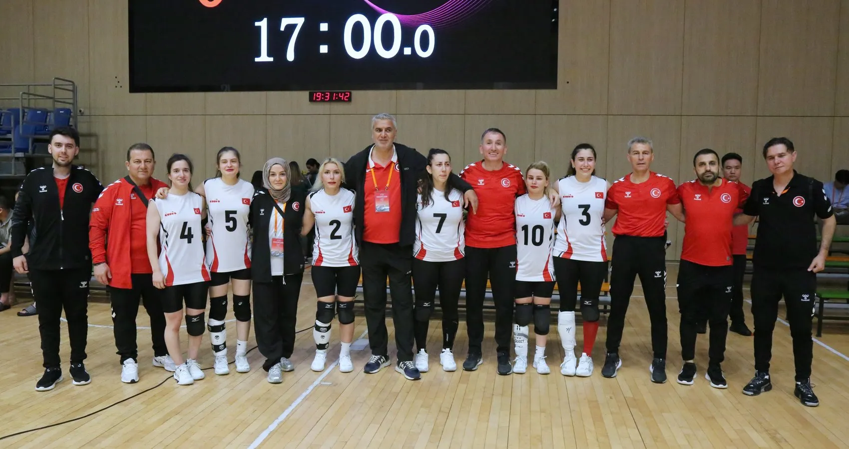Milli kadınlar Brezilya engelini aşıp yarı finale yükseldi