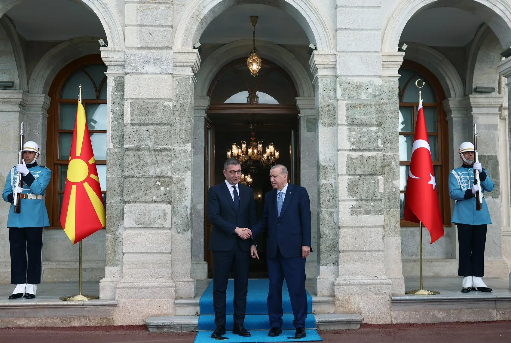 Erdoğan ve Mickoski Dolmabahçe’de bir araya geldi