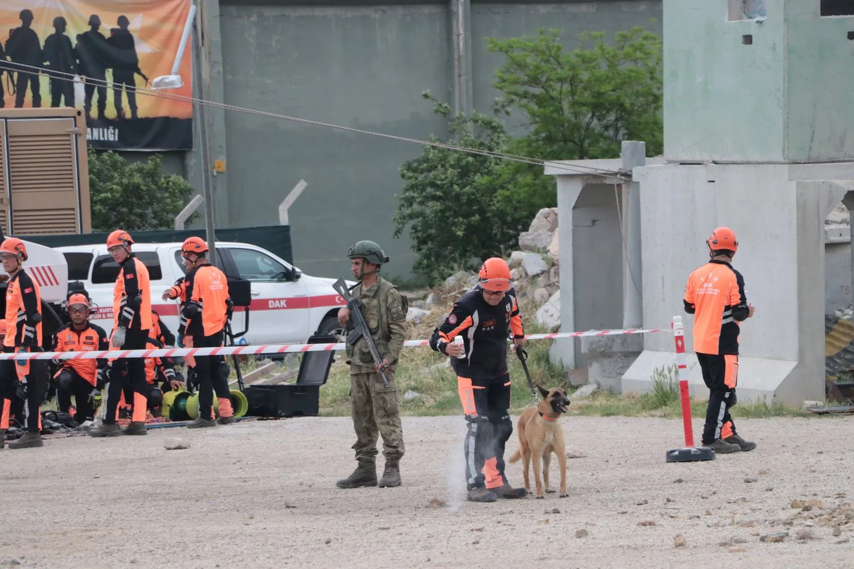 Ankara'da büyük deprem tatbikatı 658 personel sahaya indi