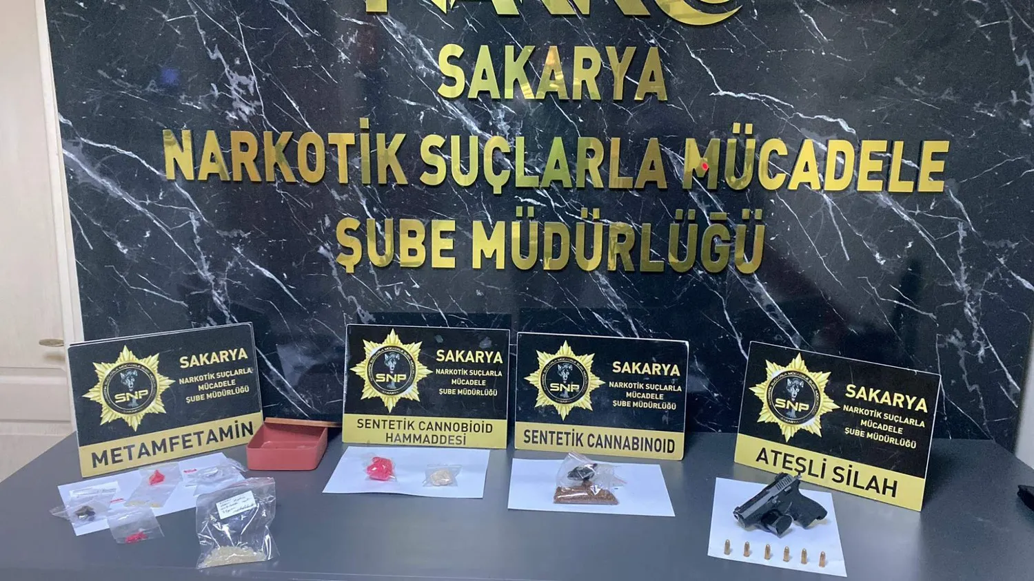 Sakarya'da uyuşturucu operasyonu Sifon çalışmayınca yakayı ele verdi