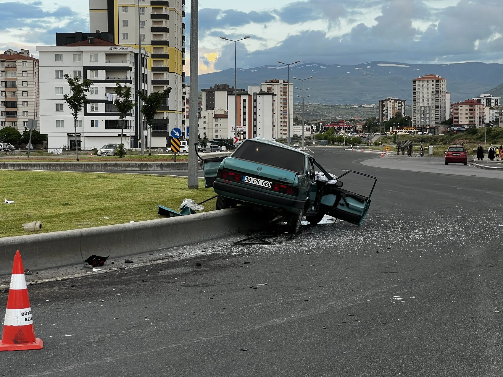 Kayseri'de trafik kazası 4 kişi hastanelik oldu
