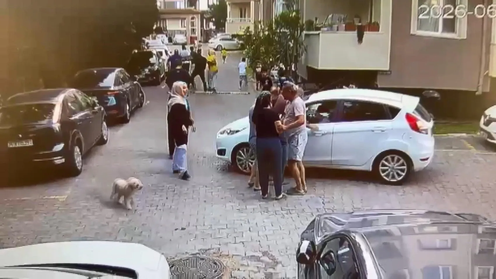 Çekmeköy’de basit bir trafik uyarısı aile kavgasına dönüştü