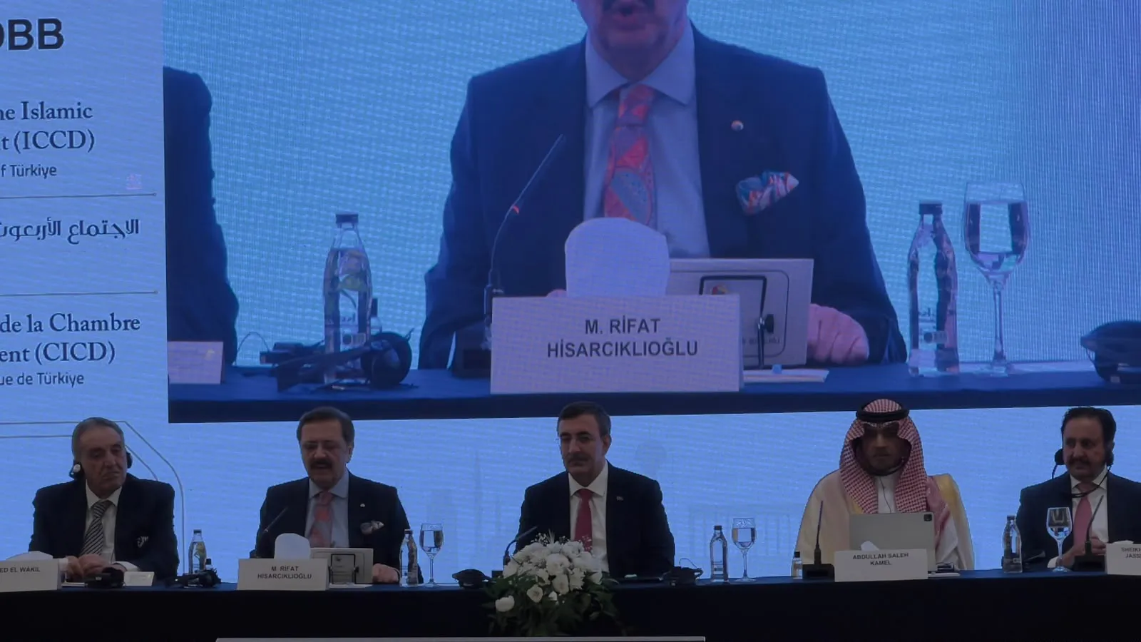 Türkiye ihracatta 400 milyar dolar barajını aşmaya hazırlanıyor