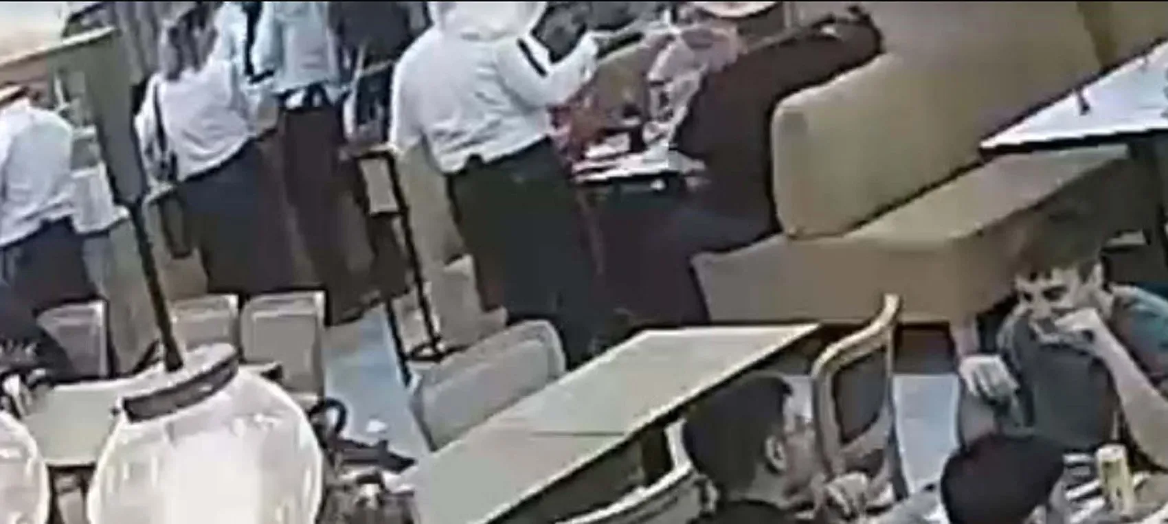 Döner restoranında korkunç anlar kameraya yansıdı