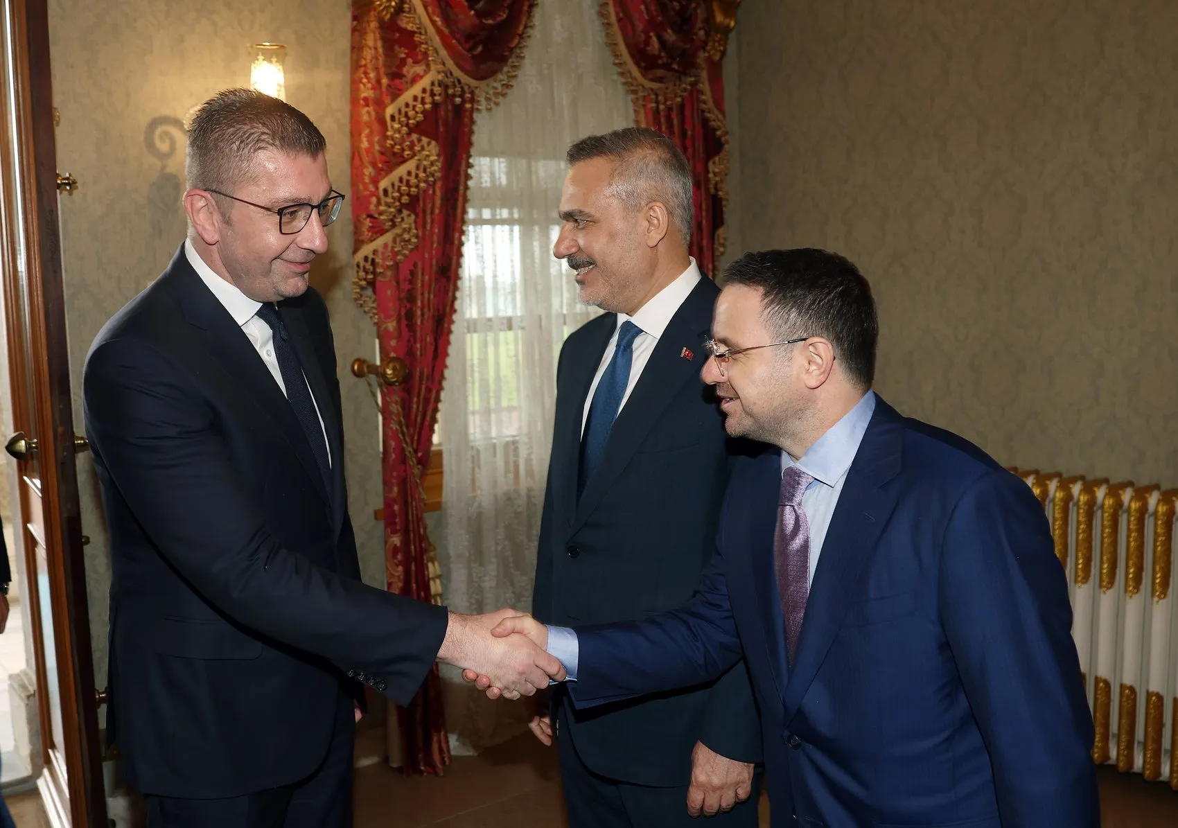 Erdoğan ve Mickoski Dolmabahçe’de bir araya geldi
