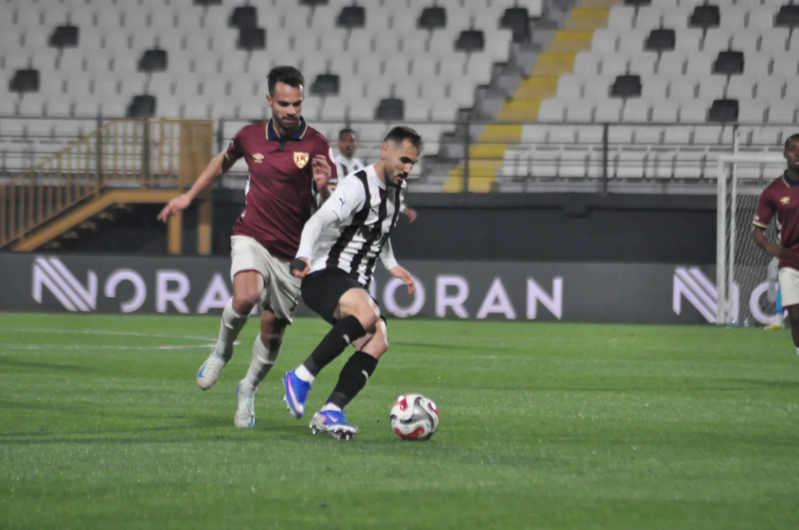Süper Lig ekipleri Manisa FK’nın yıldızına kancayı taktı