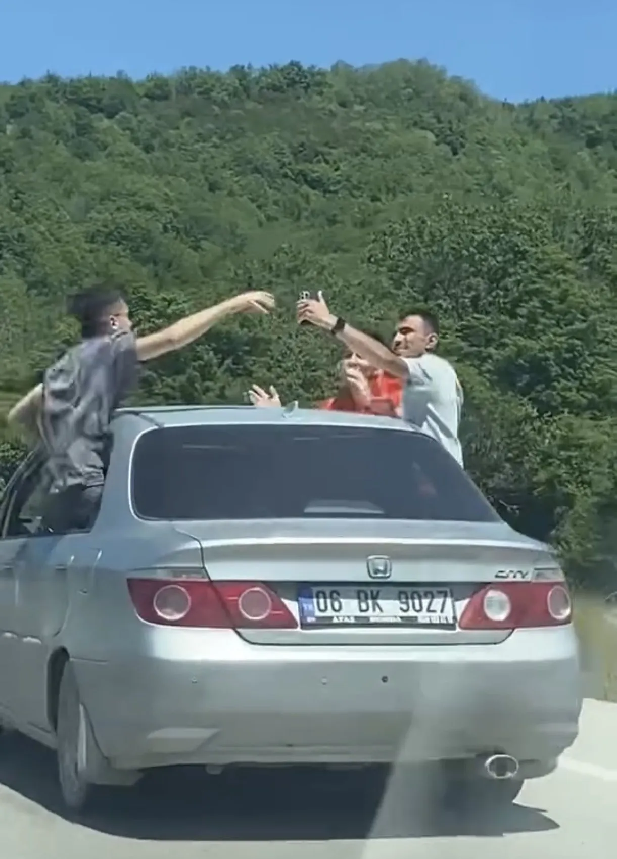 Bartın'da tehlikeli yolculuğa ağır fatura