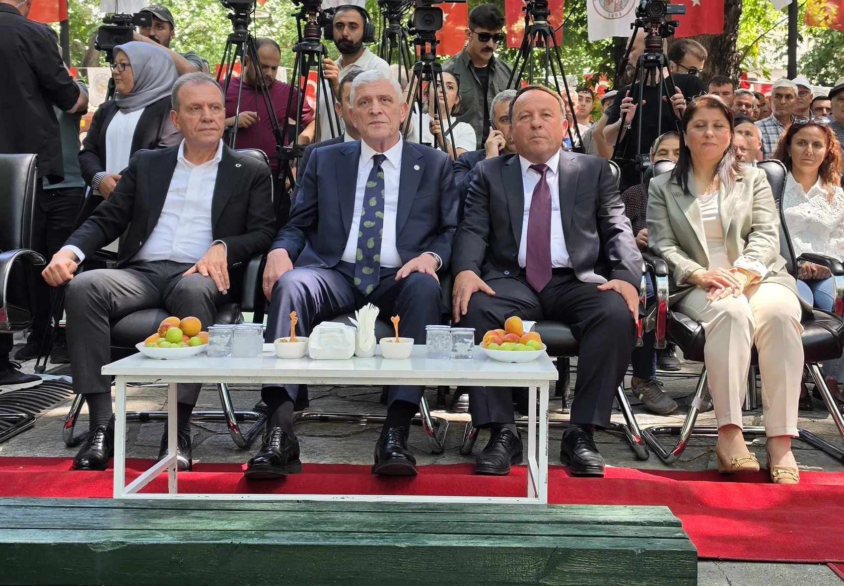 Dervişoğlu Mersin’den seslendi Yargı eliyle siyaset dizayn edilemez