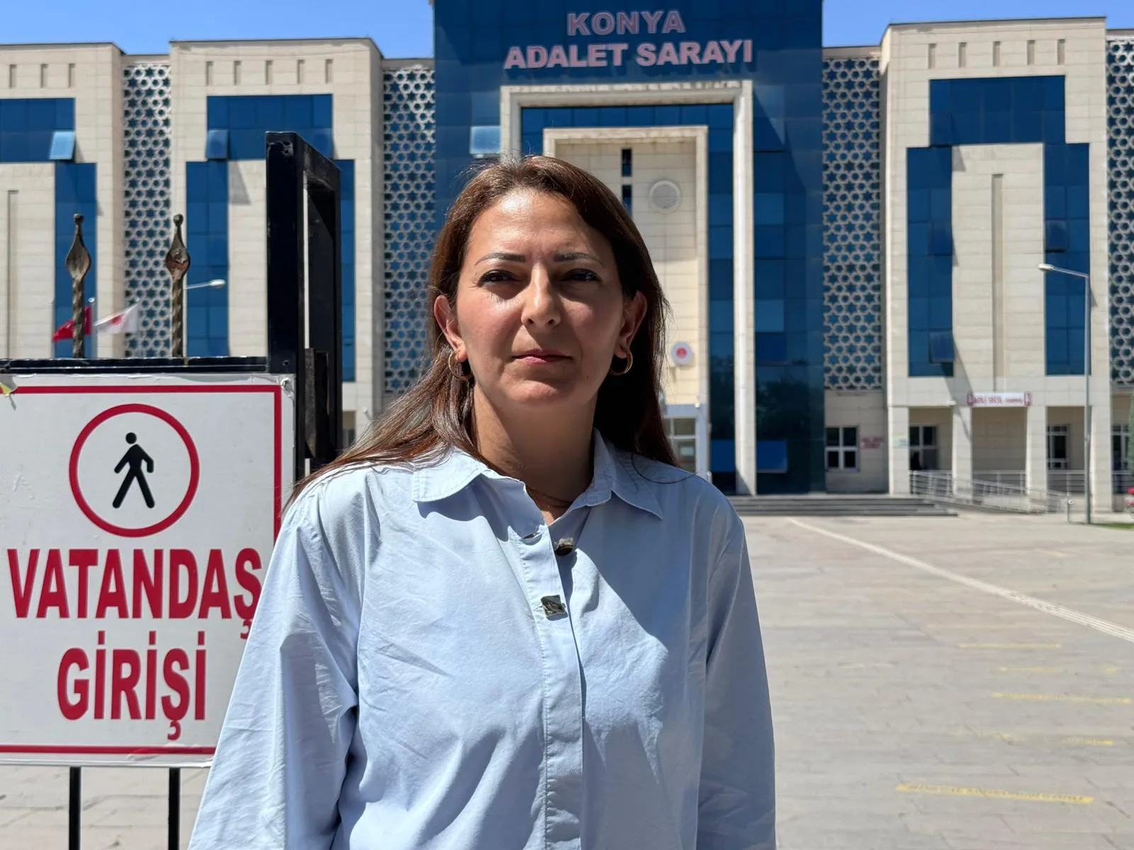 Emekli öğretmeni 100 milyon lira dolandıran çete davasında yeni karar