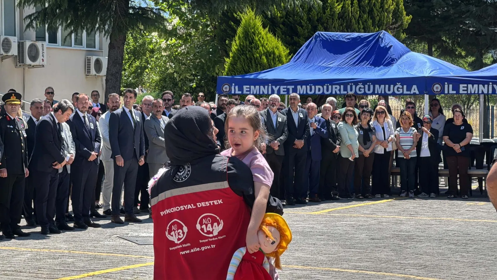 Muğla şehidini gözyaşlarıyla uğurladı