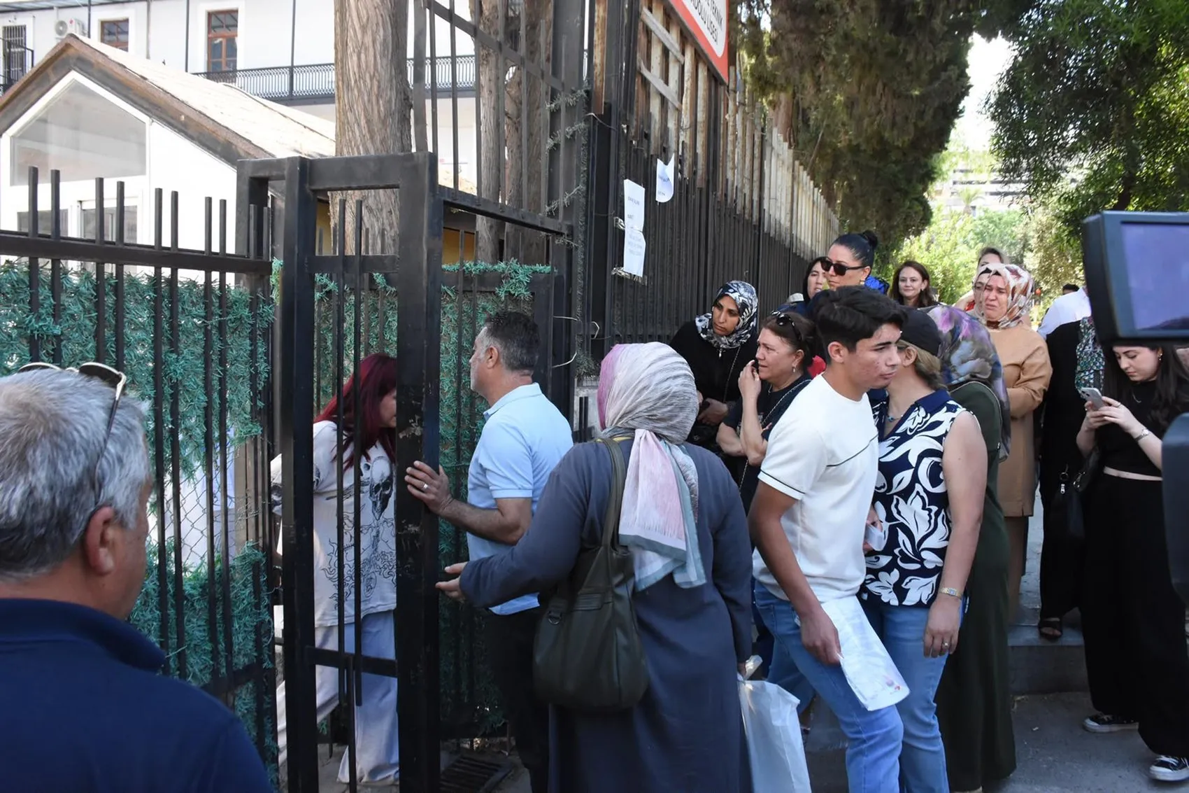 Üniversite hayali için dakikalarla yarışıldı