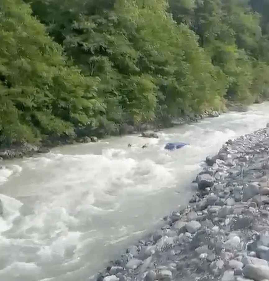 Çamlıhemşin’de acı kaza Arama kurtarma botu devrildi