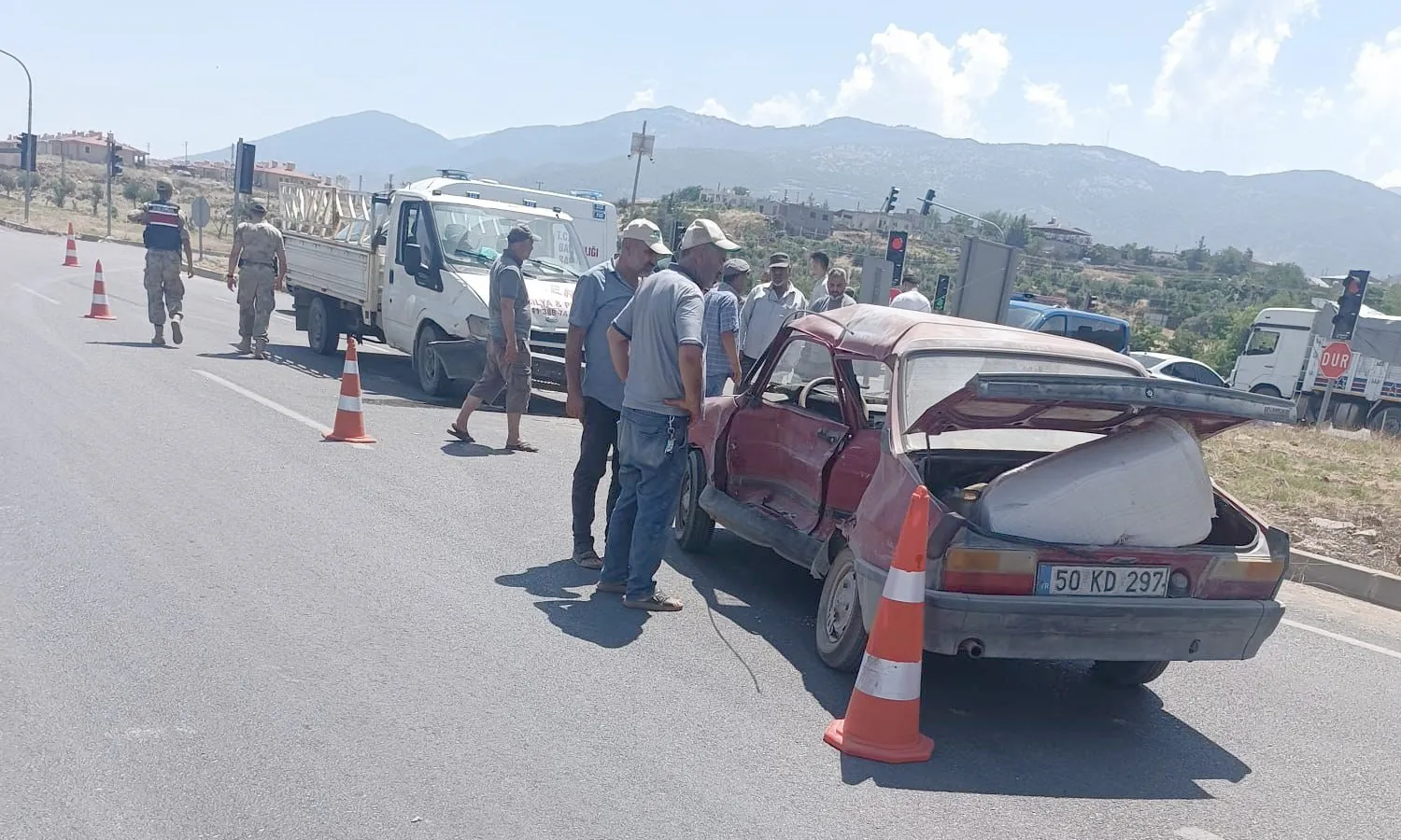 İslahiye yolunda iki araç çarpıştı