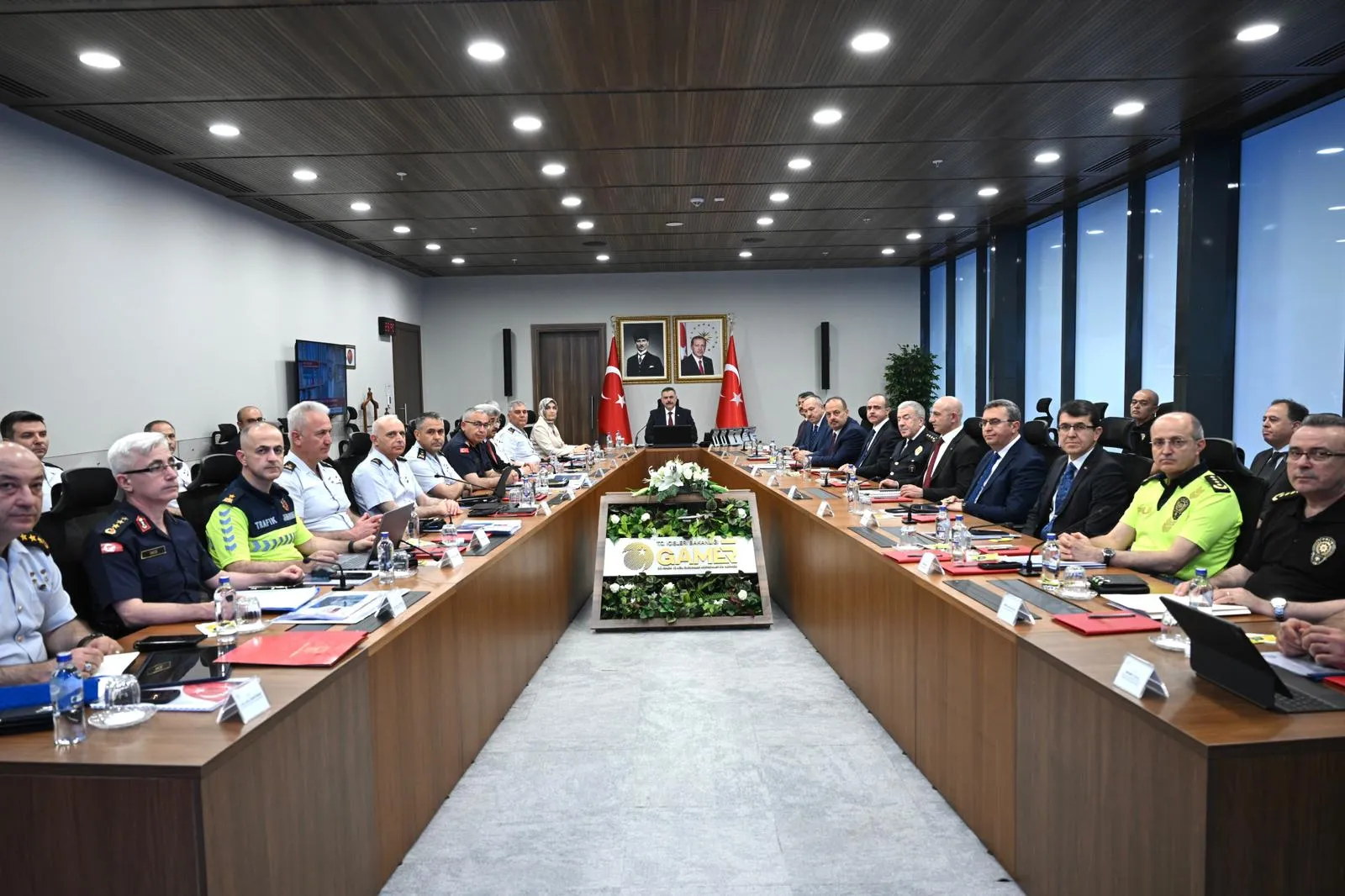 Ankara'da NATO zirvesi için güvenlik alarmı verildi