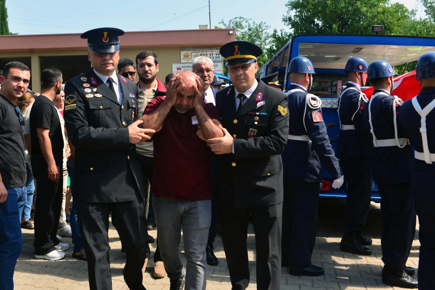 Şehit Uzman Çavuş Samet Karabulut Adana’da toprağa verildi