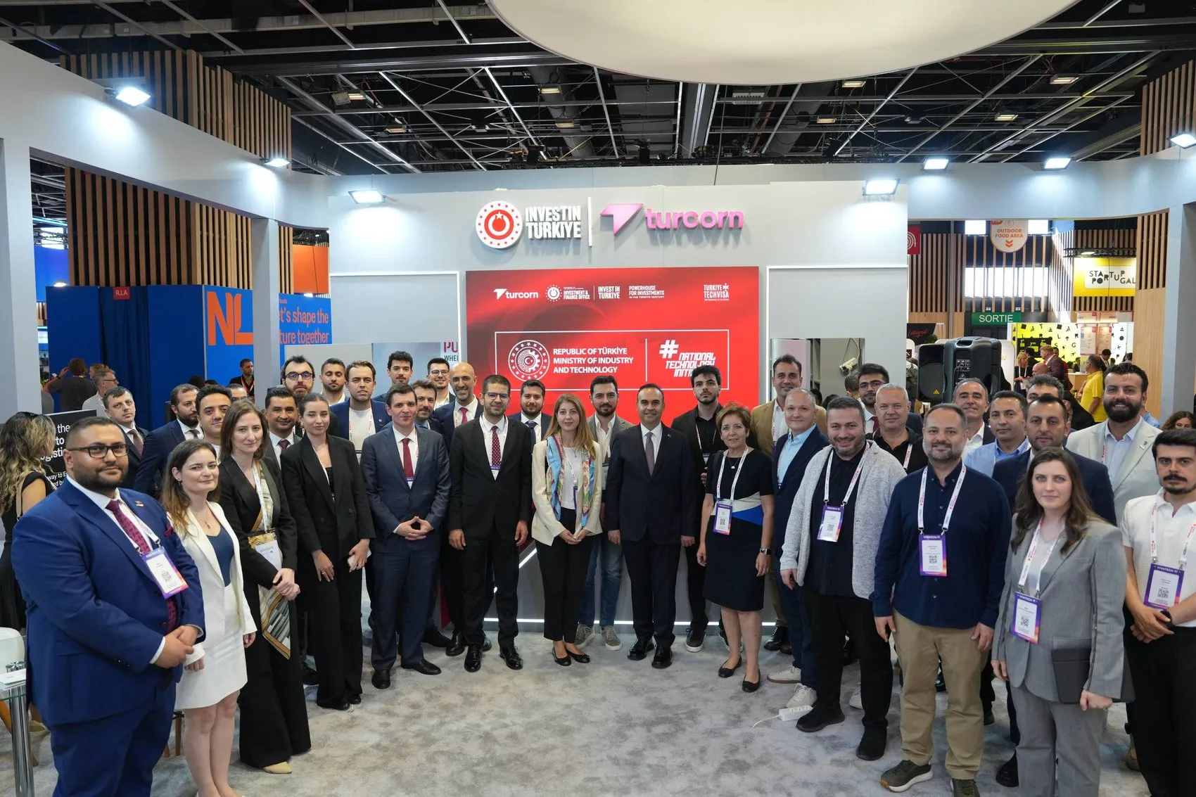 Türk teknoloji girişimleri Paris’te dünya sahnesine çıktı