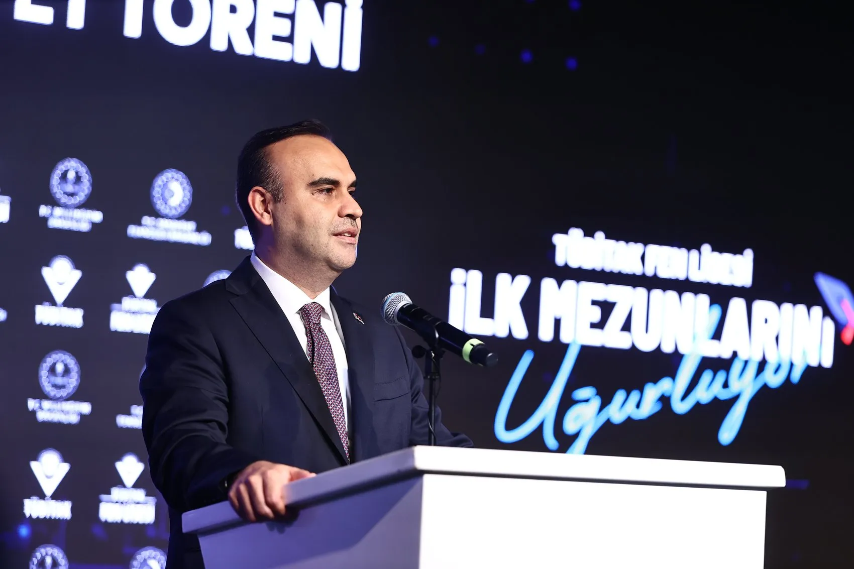 TÜBİTAK Fen Lisesi mezunlarını teknoloji dünyasına uğurladı