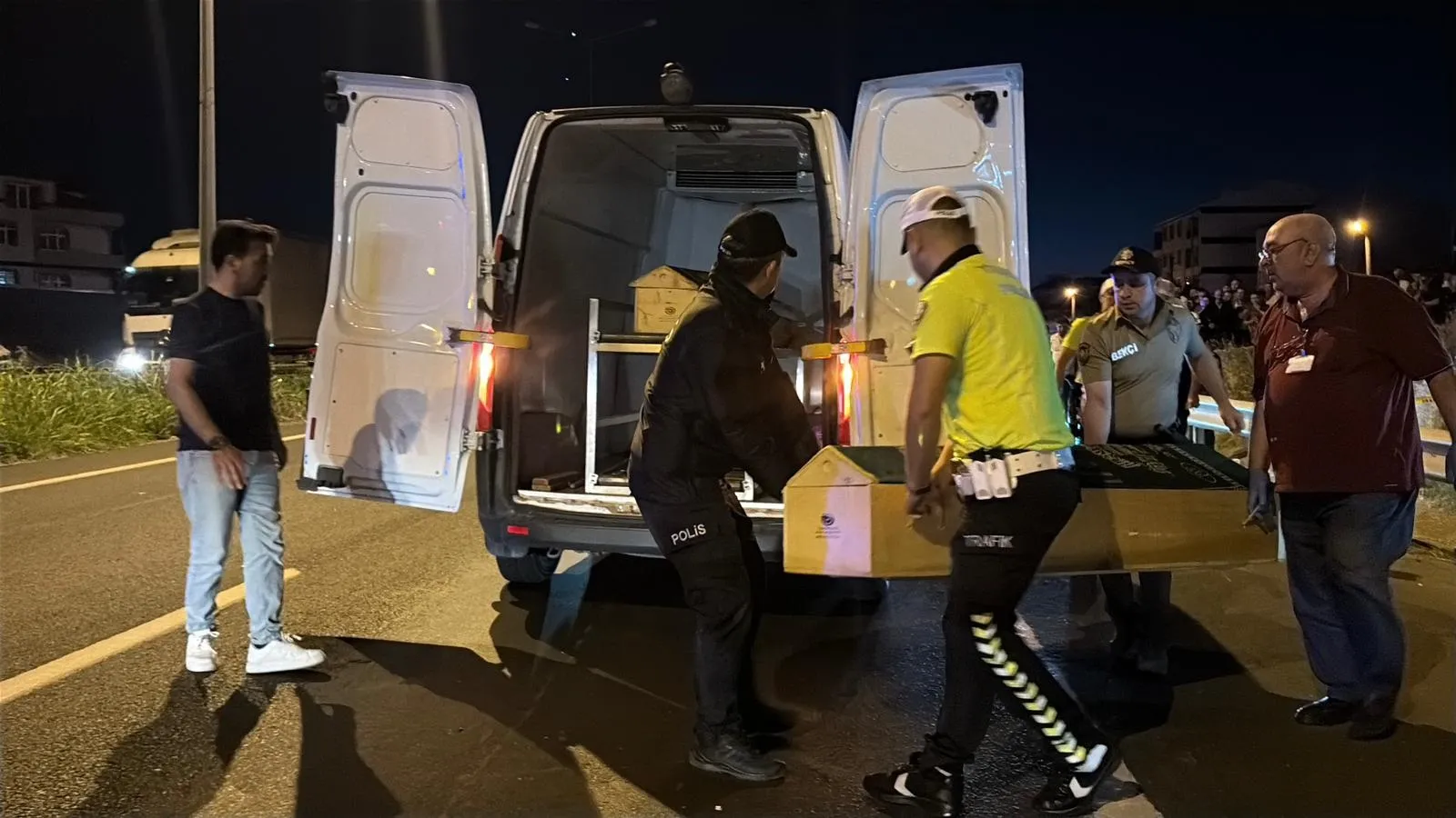 Çorlu yolunda 15 yaşındaki Rabia otomobilin çarpması sonucu hayatını kaybetti