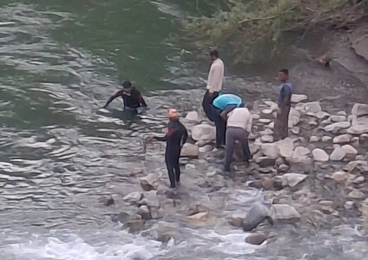 Bitlis'te serinlemek isteyen üç kardeşten biri hayatını kaybetti