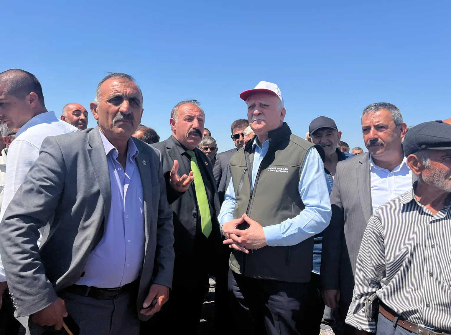 Çiftçi tarlayı terk ederse gıda krizi kaçınılmaz olur