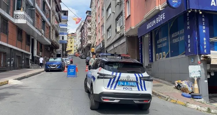 Eyüpsultan'da tekel bayine motosikletli saldırı