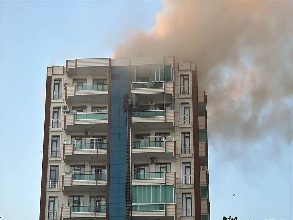 Diyarbakır'daki apartman yangını davasında mahkemeden kritik karar