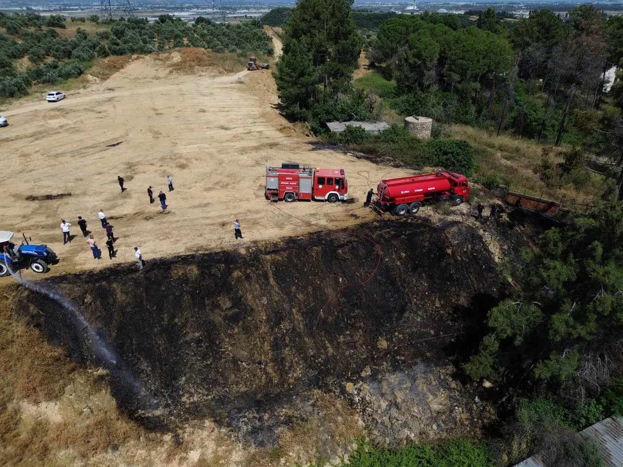 Antalya ormanlarında aynı anda iki noktada yangın çıktı