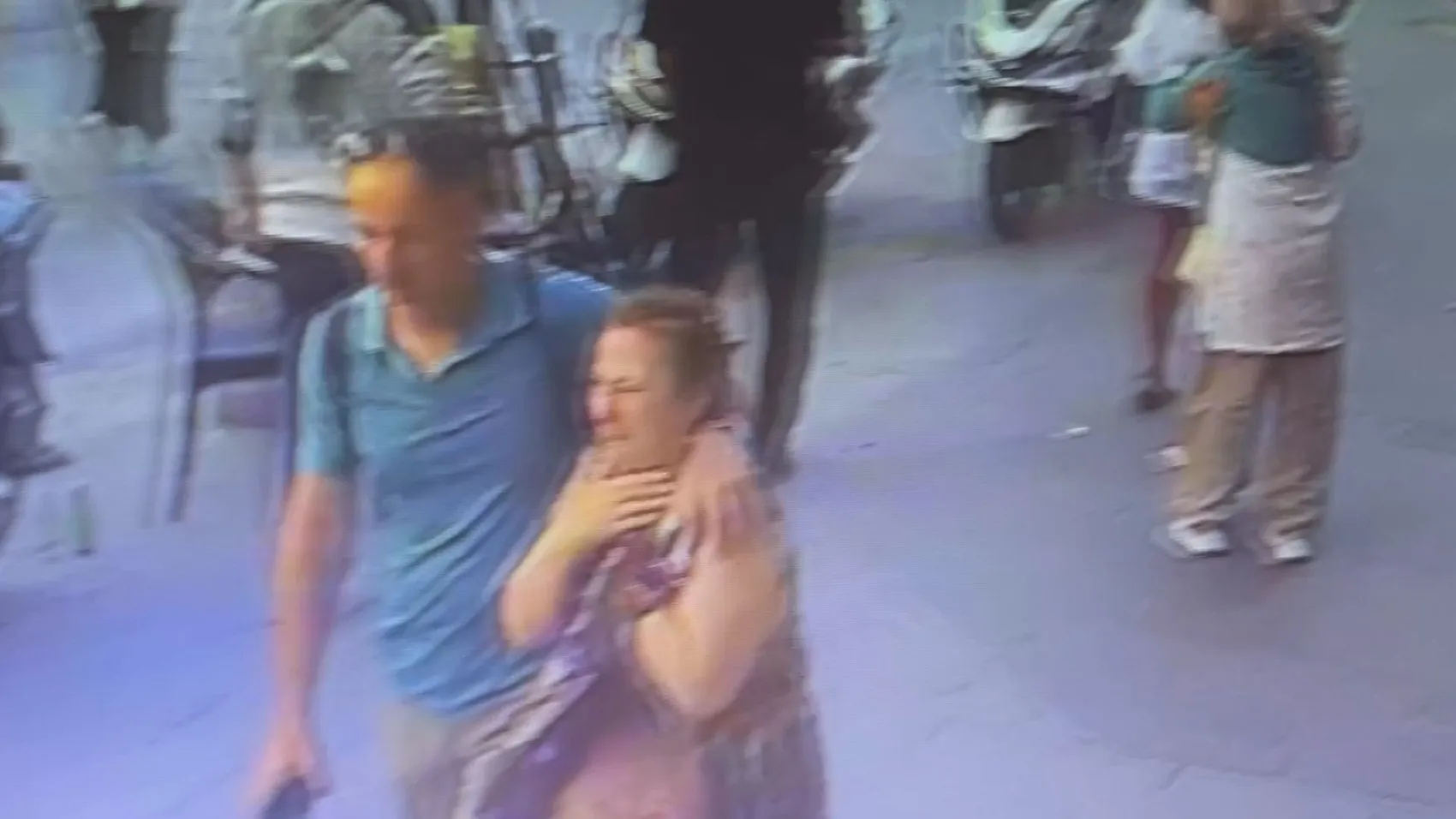Laleli tramvay durağında 6 yaşındaki çocuk hayatını kaybetti