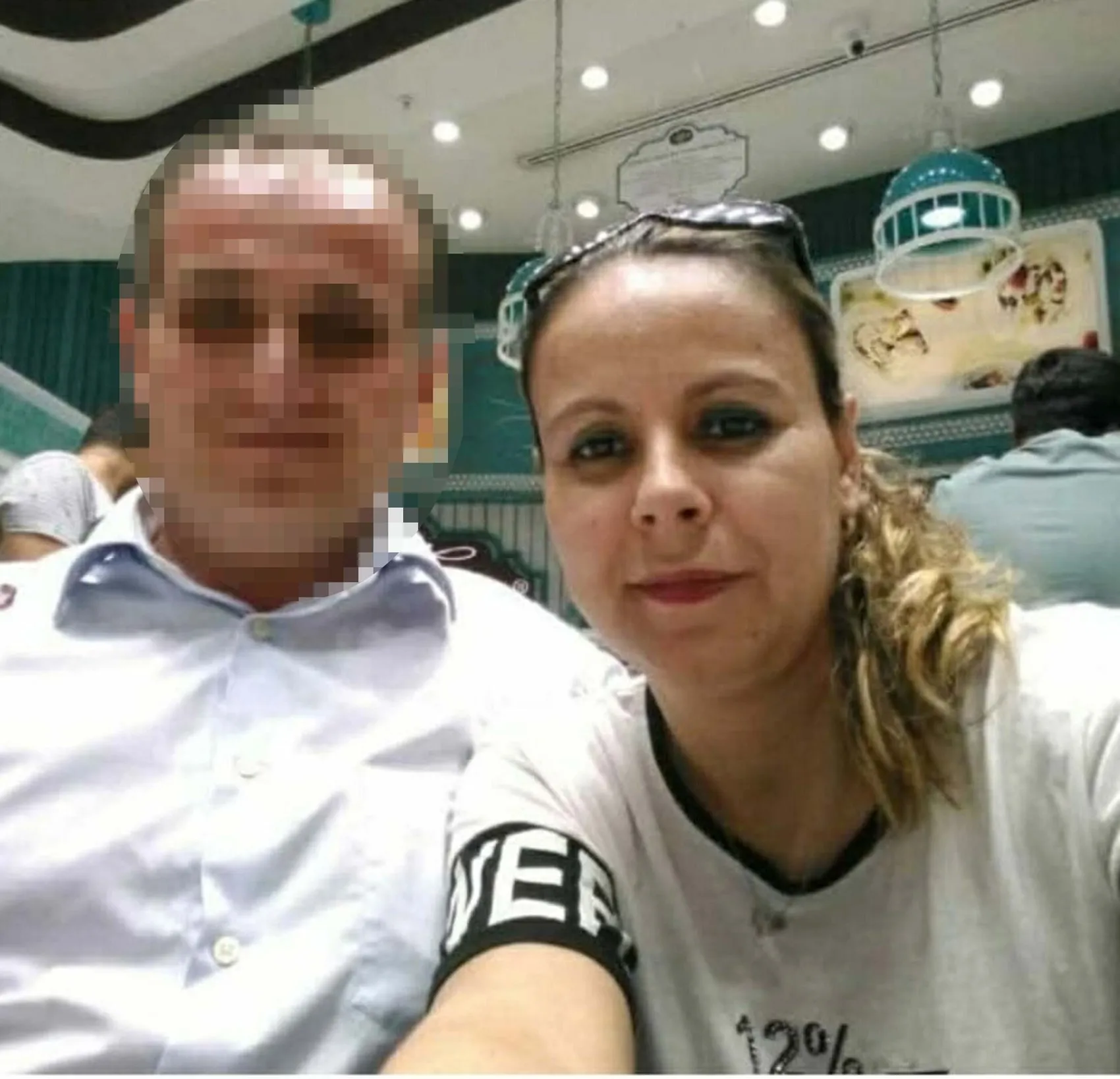 İzmir'de boşandığı eşinin kezzaplı saldırısına uğrayan kadın hayatını kaybetti