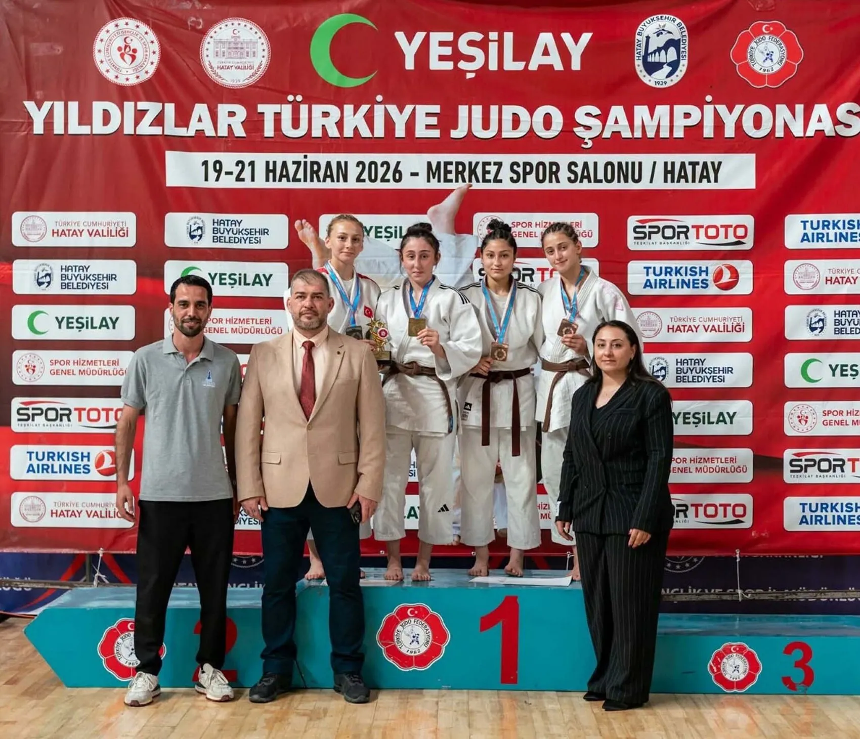 İzmirli iki genç judocu milli takıma yükseldi