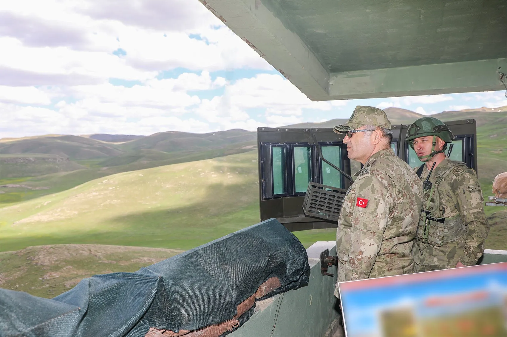 Orgeneral Tokel sınır hattında güvenlik denetimi yaptı