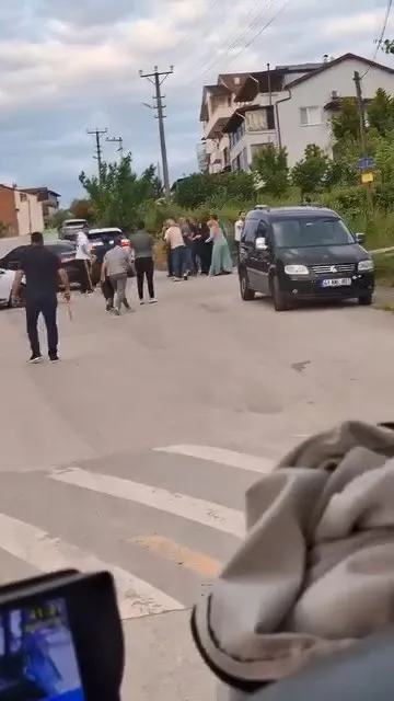 Gölcükte iki aile arasındaki kavgada silahlar konuştu