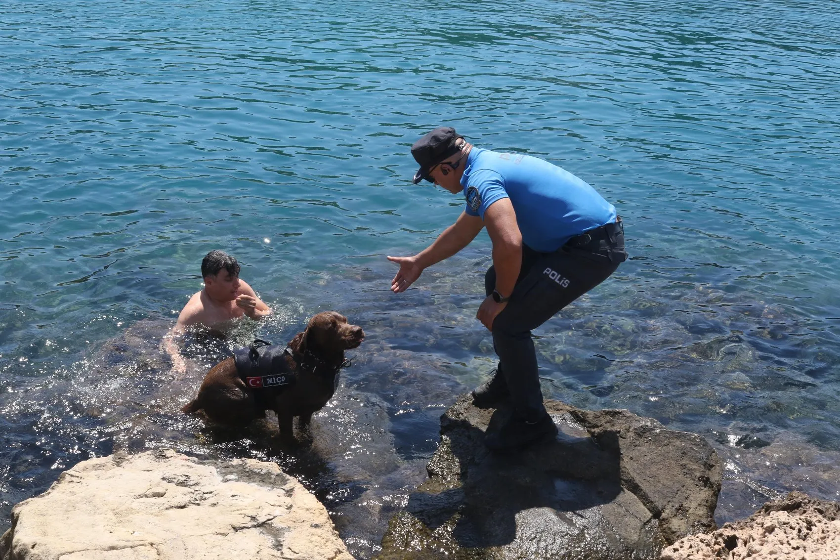 Antalya deniz polisine can dostu destek