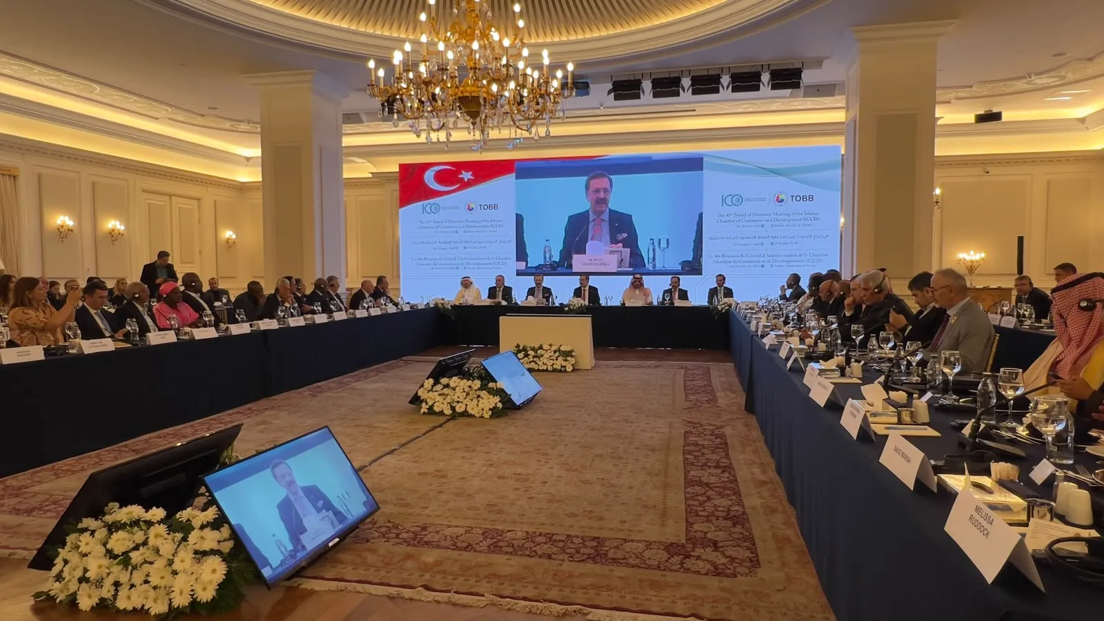 Türkiye ihracatta 400 milyar dolar barajını aşmaya hazırlanıyor