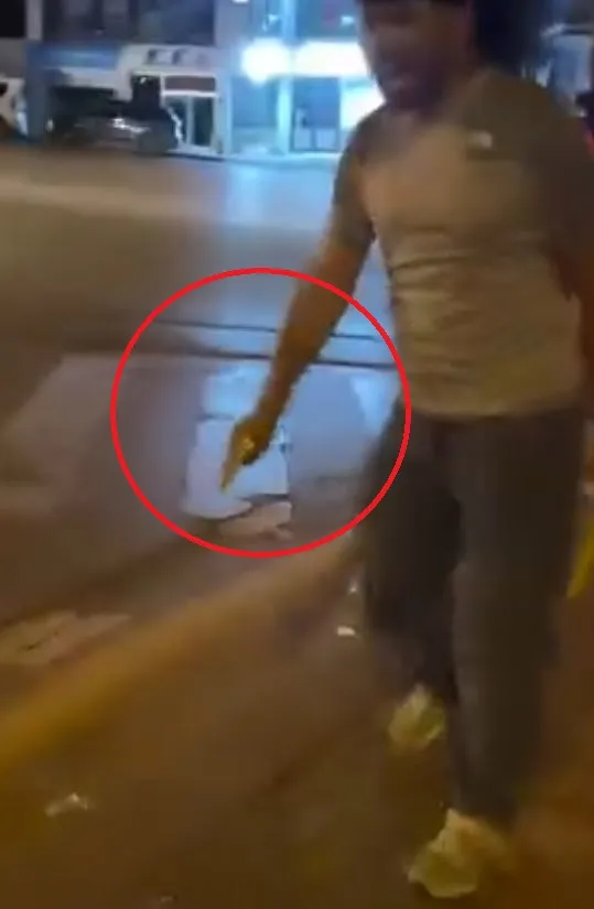 Etimesgut trafiğinde silah çeken polis görevden el çektirildi