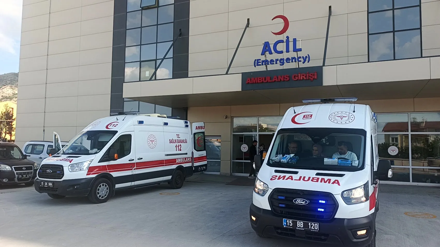 Burdur’da tarım işçilerini taşıyan minibüs uçuruma yuvarlandı