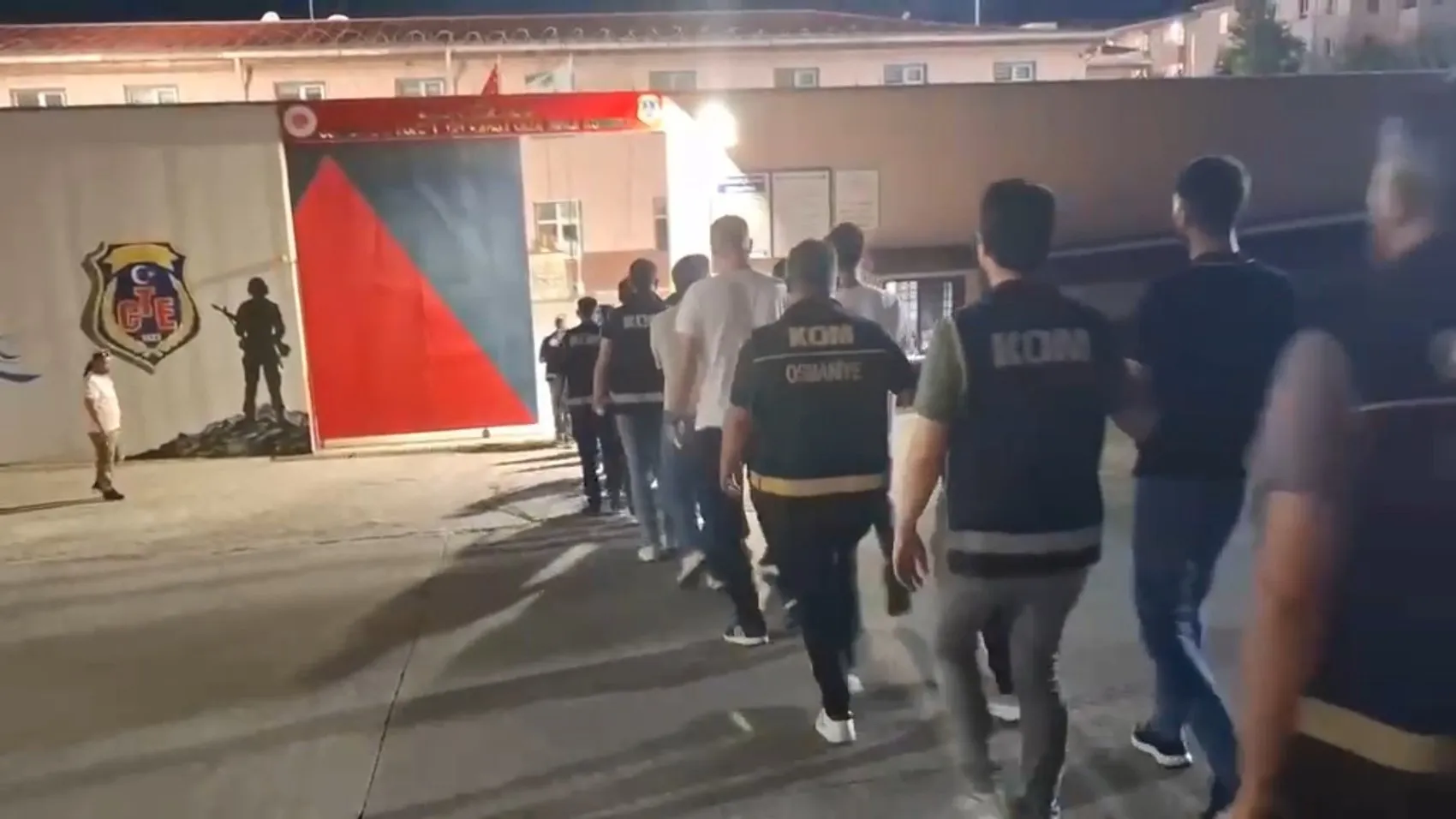 Osmaniye merkezli suç örgütüne operasyon 25 kişi cezaevine gönderildi