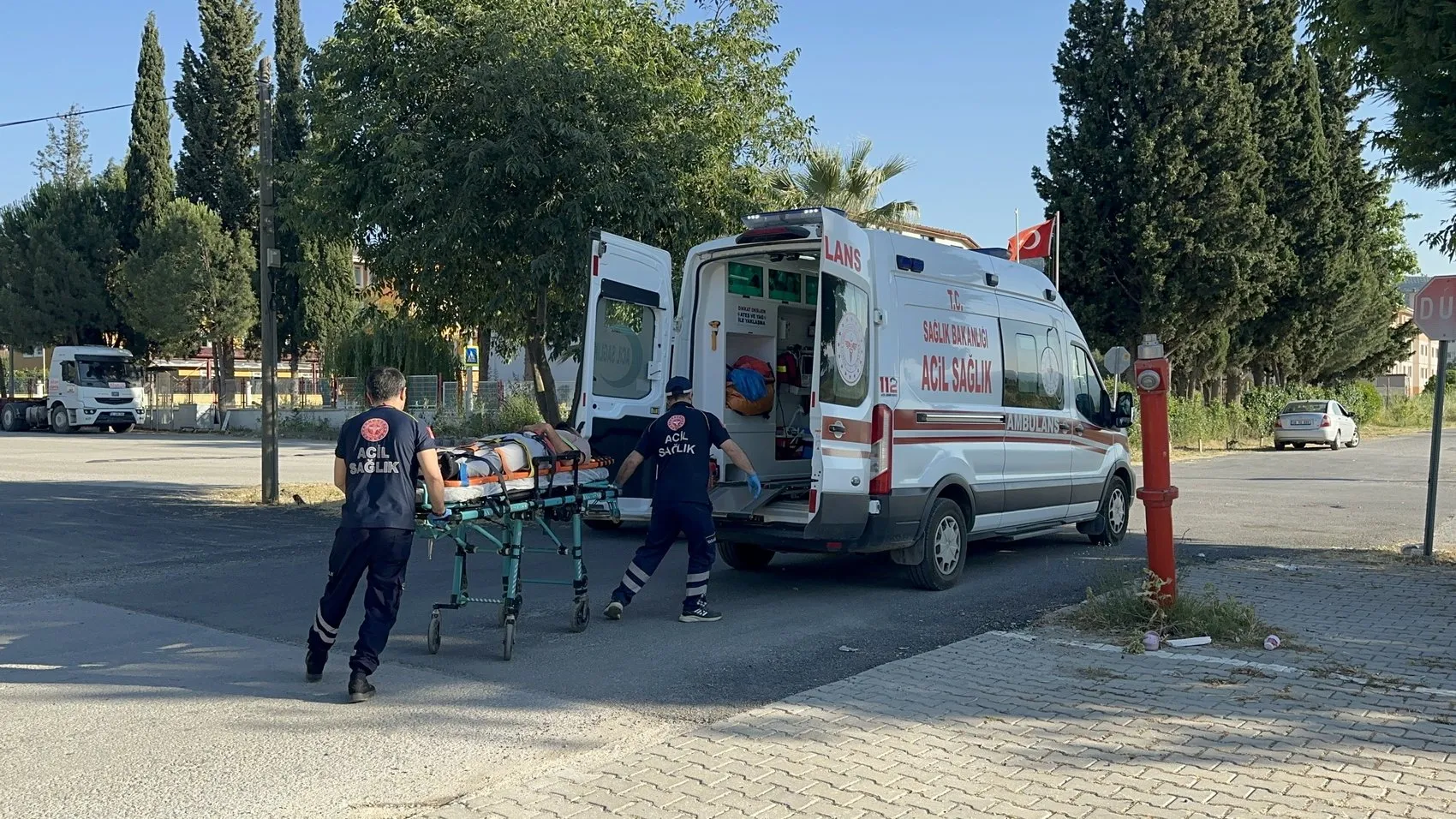 İznik’te otomobil ve motosiklet çarpıştı
