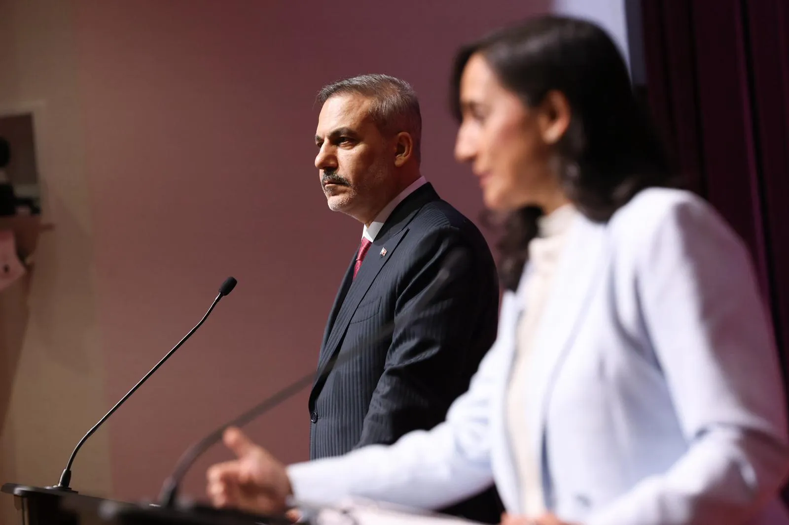 Dışişleri Bakanı Fidan Kanada ile yeni dönemin kapısını aralıyor