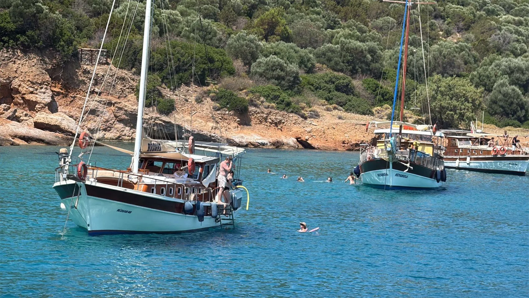 Bodrum koylarında tekne turizmi hareketlendi