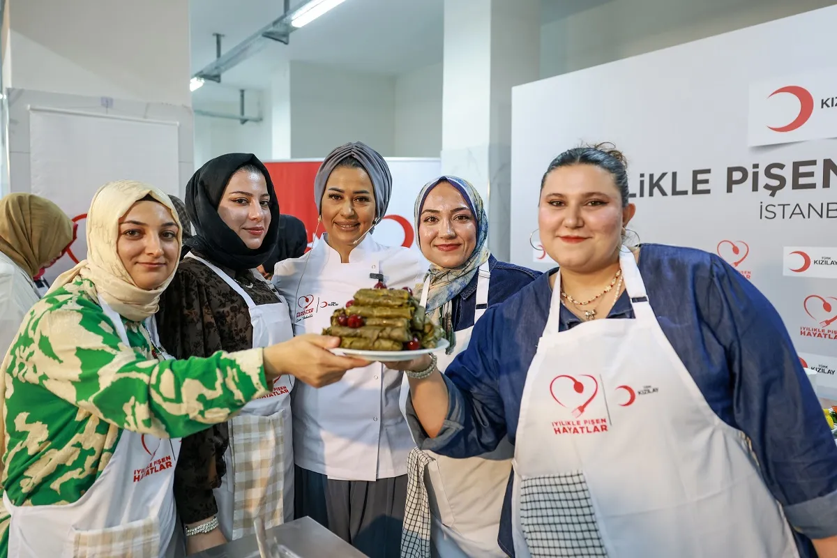Depremzede kadınlar profesyonel mutfağın inceliklerini öğrendi
