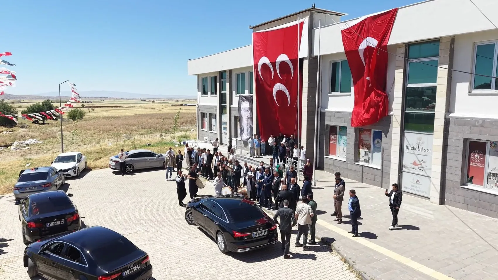 MHP’li Işıkver’den Ankara’daki mitinge sert sözler